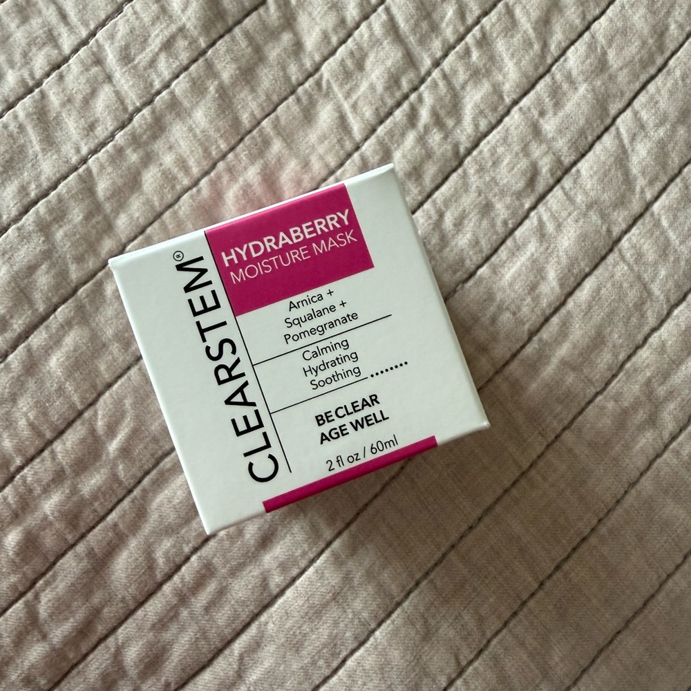 New CLEARSTEM Hydraberry Moisture Mask